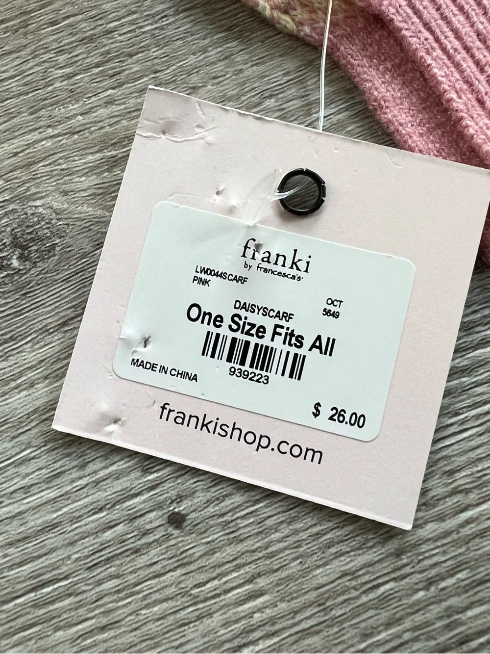 NWT Franseca’s Franki Daisy Scarf